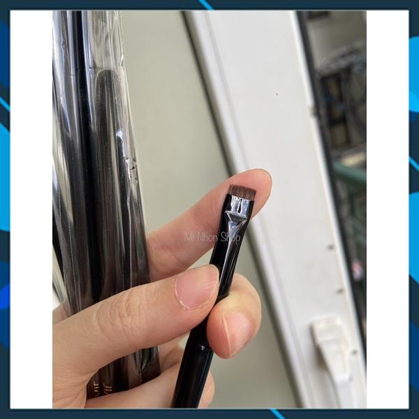 Cọ Tém Mày Siêu Mảnh Đầu Bằng Được Các Master Chuyên Dùng Tém Mày, Môi Siêu Đẹp