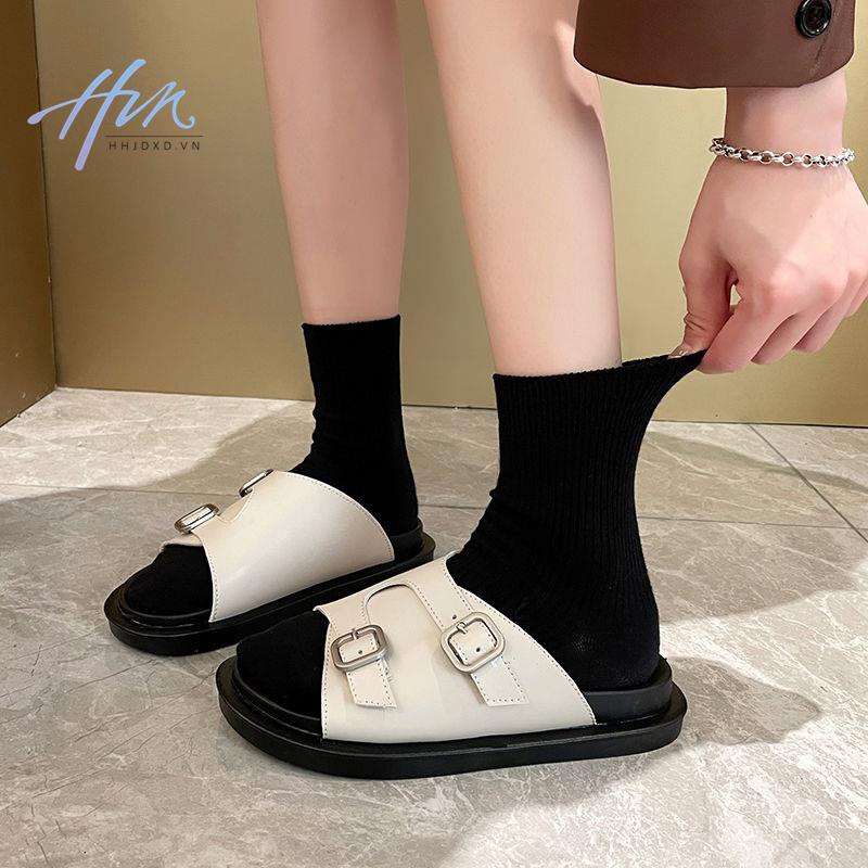 Giày Sandal Đế Phẳng Dày Hai Khóa Cài Phong Cách Anh Quốc Cổ Điển 2023