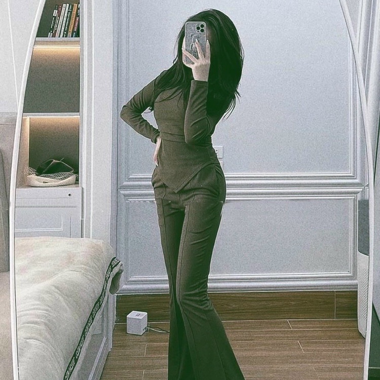 Set Bộ Thun Gân Trơn Áo Tay Dài Ôm Body Kèm Quần Dài Ống Loe , Set Tôn Dáng Có 2 Màu Xám, Xanh Lá, Kèm Ảnh Thật Trải Sàn