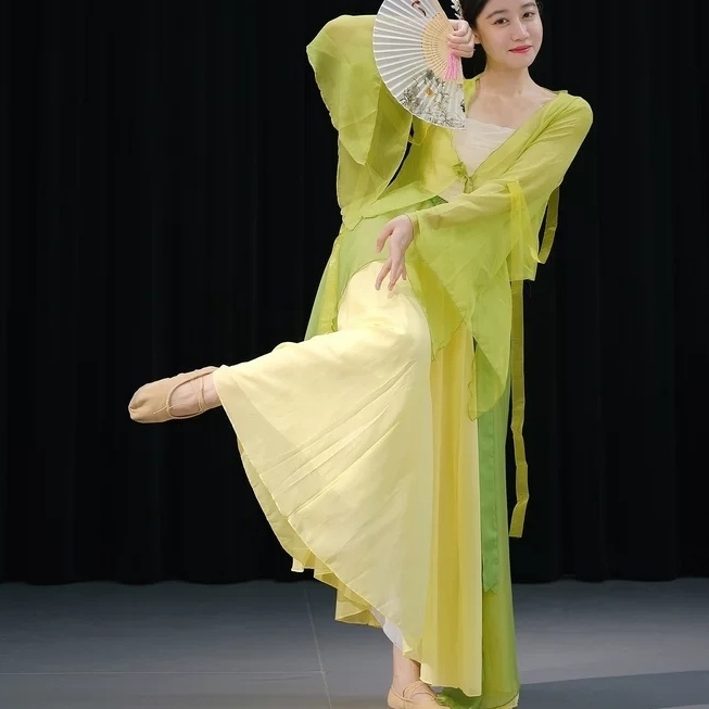 Trang Phục Biểu Diễn Múa Truyền Thống Trung Hoa Dành Cho Nữ
