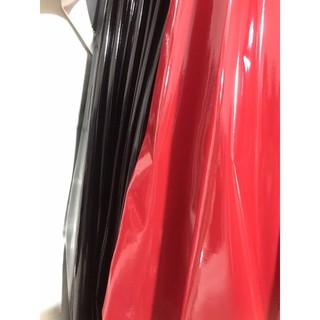 vải da bóng khổ rộng 1m5 ,da PU bóng, da latex đen co dãn