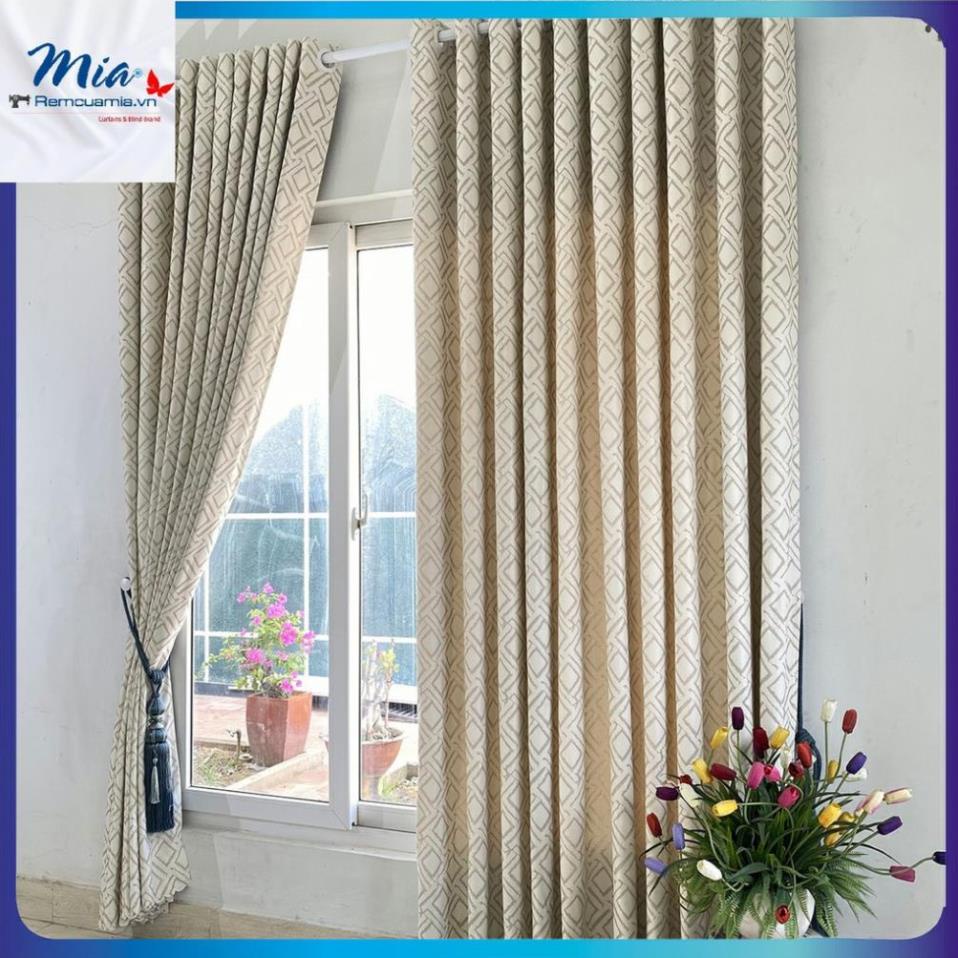 Rèm cửa sổ chống nắng, có hỗ trợ cắt chiều cao chính xác, shop nội thất Duy Huệ . | BigBuy360 - bigbuy360.vn