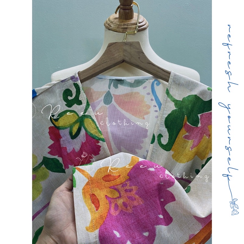 Đầm cut eo hoạ tiết