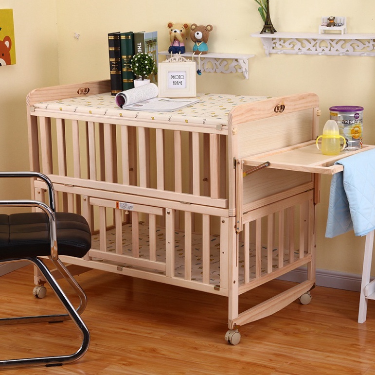 Cũi gỗ cho bé, chất liệu gỗ thông tặng kèm màn, bảo hành 12 tháng
