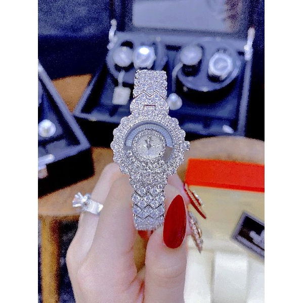 Đồng hồ nữ dây kim loại #RC 𝓡𝓸𝔂.𝓪𝓵 𝓒𝓻𝓸𝔀.𝓷