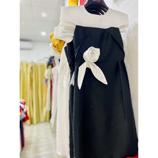ĐẦM CỔ PHỐI HOA HỒNG NHẤN EO - HARI DRESS