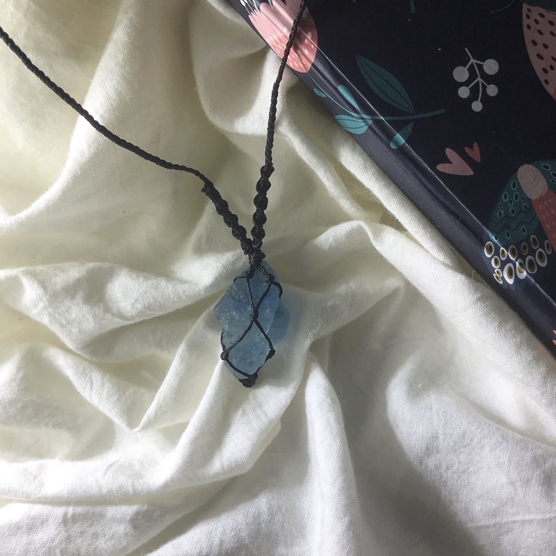 Dây truyền đá Blue Fluorite thô