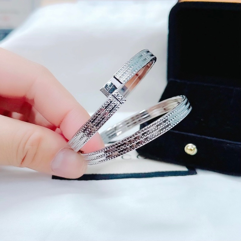 vòng cặp bảng 6li mạ bạch kim(2 chiếc )