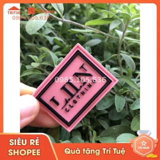 Tem mác cao su,Miếng tem mác cao su quần áo