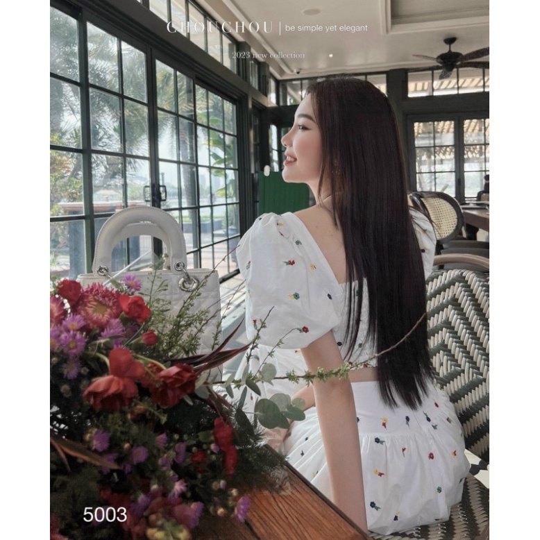 Sét Áo Yếm Hoa Nhí Kèm Chân Váy Xoè Maxi Du Lịch Hè 2023 GKT (HỎA TỐC) | BigBuy360 - bigbuy360.vn