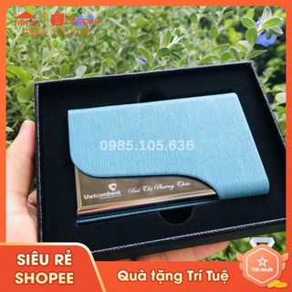 Mẫu hộp đựng namecard, ví đựng thẻ khắc logo Vietcombank màu sắc nhã nhặn dành cho nữ