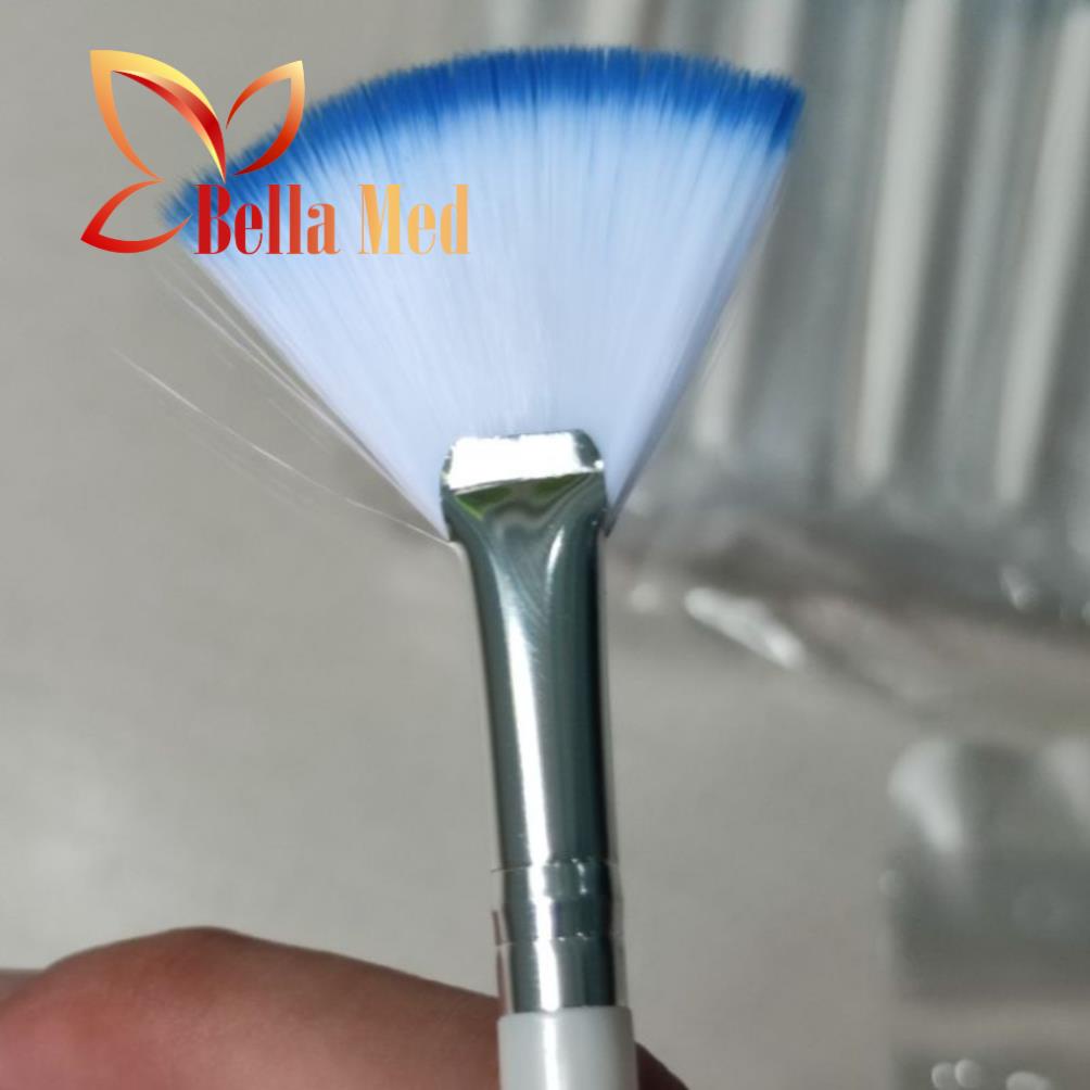 Cọ nhựa peel mặt, peel body 15cm tán xòe lớn và cọ peel 19cm tán mỏng chuyên dụng cho spa