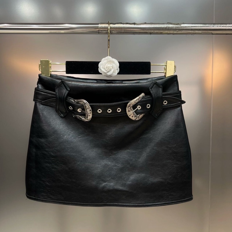 Chân Váy Da Lì Kèm Belt Dáng Chữ A