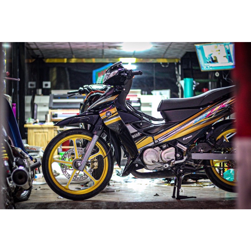 Tem xe YAZ tem chế