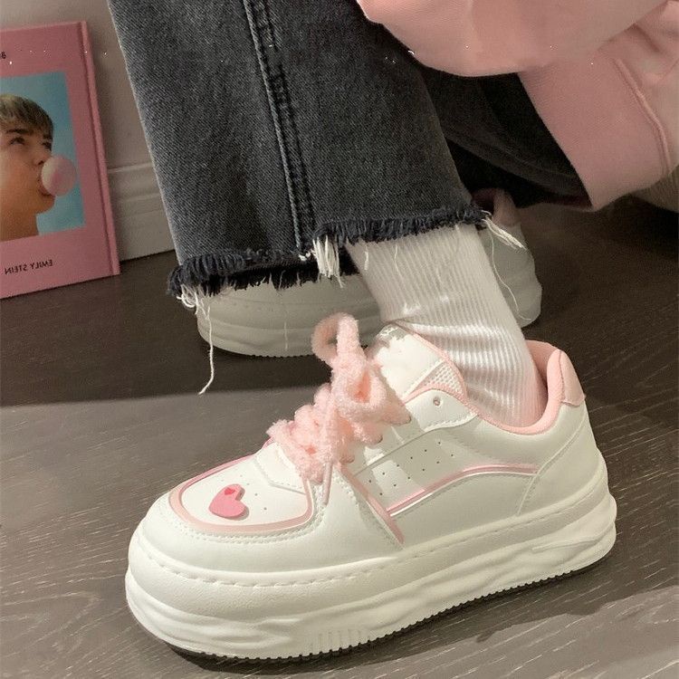 Giày Thể Thao Đế Dày Màu Trắng In Hình Trái Tim Dễ Thương Cho Nữ
