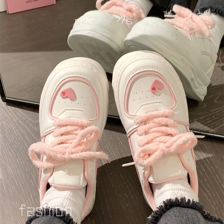 Giày Thể Thao Đế Dày Màu Trắng In Hình Trái Tim Dễ Thương Cho Nữ