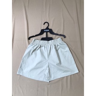 Quần short kaki
