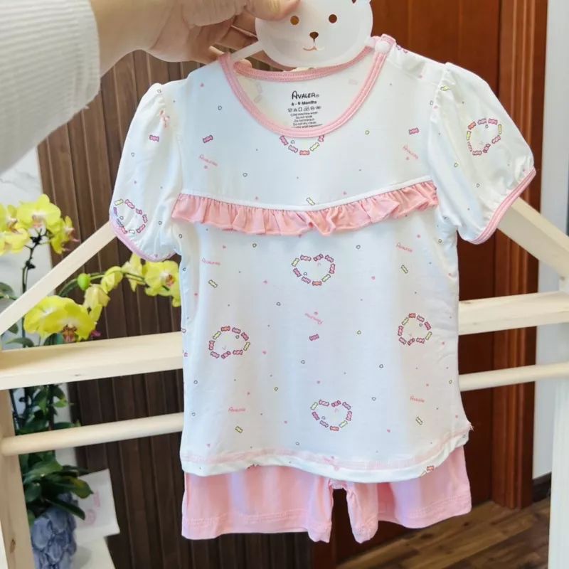 Bộ Avaler sợi tre cài vai hoạ tiết nhiều màu