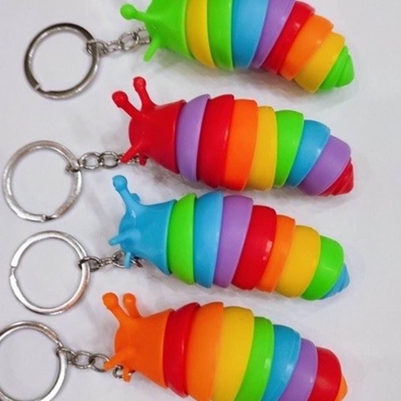 Móc khoá 7 sắc cầu vòng kiểu con sâu Xinh Xỉu