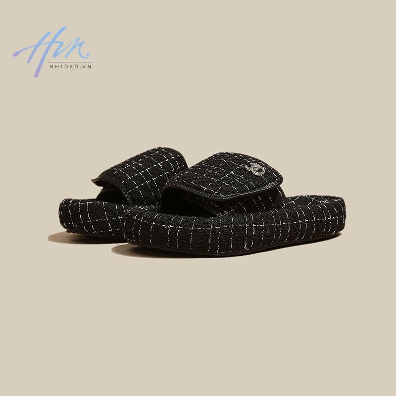 Dép Quai Ngang Đế Bằng Họa Tiết Kẻ Sọc Thời Trang Mùa Hè 2023 Mới Cho Nữ