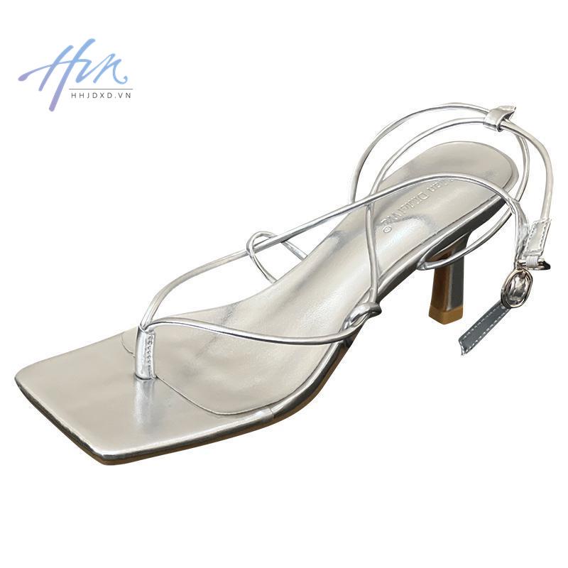 Sandal Cao Gót Hở Ngón Mũi Vuông Màu Bạc Phong Cách Mới