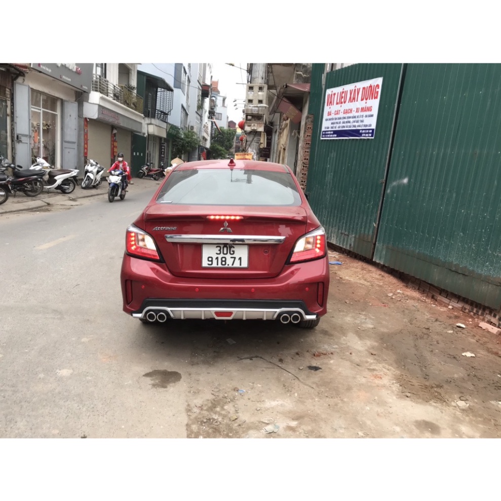 🔥🔥SIÊU RẺ🔥🔥SIÊU GIẢM GIÁ/ Lip po, lip 4 pô, lip 2 pô, lip pô thể thao ở sau attrage các đời xe tổng hợp các mẫu hót