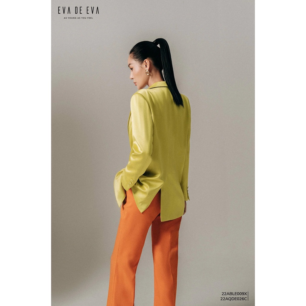 Áo blazer nữ tay dài dáng dài Eva de Eva 22ABLE009X