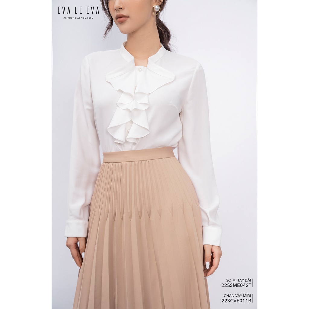 Áo sơ mi trắng nữ tay dài cổ bèo Eva de Eva 22SSME042T