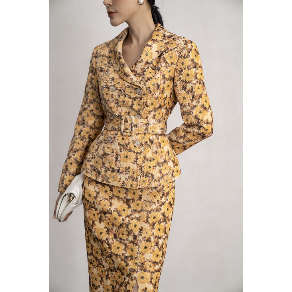 Chân váy ôm xẻ trước Eva de Eva 22SVJE002F