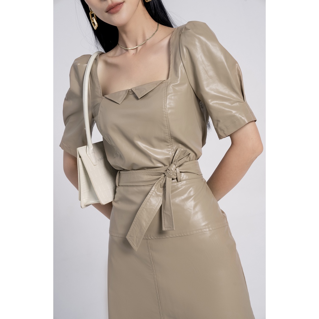 Áo da nữ tay ngắn cổ vuông Eva de Eva 21AOTE030B