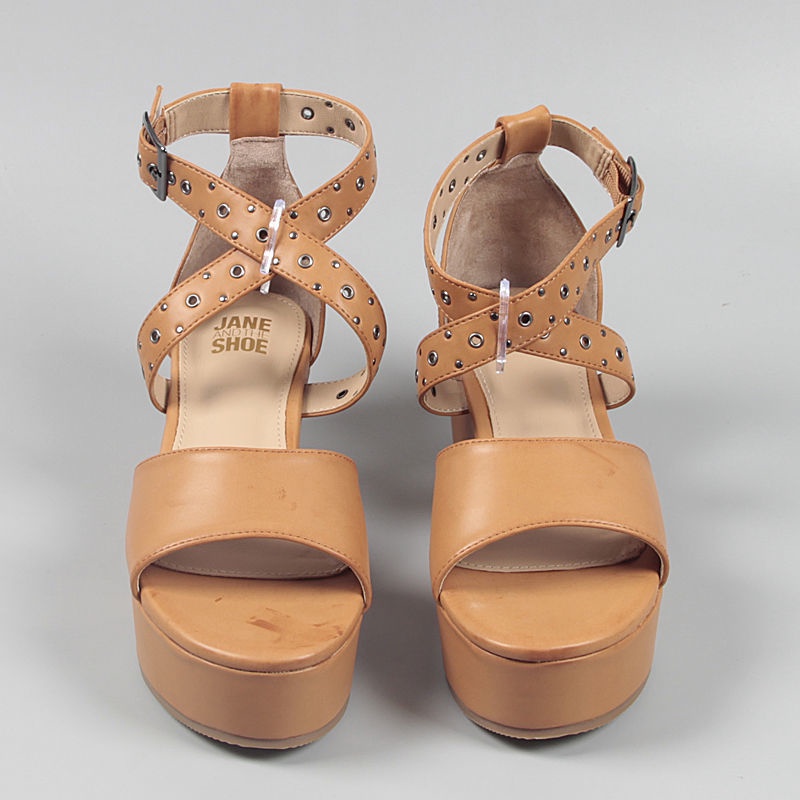 Sandal Đế Xuồng Dày Dặn Đính Đinh Tán Thời Trang Mùa Hè 2022 Cho Nữ