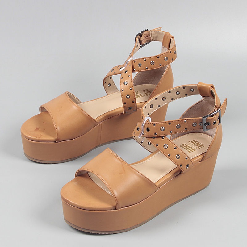 Sandal Đế Xuồng Dày Dặn Đính Đinh Tán Thời Trang Mùa Hè 2022 Cho Nữ