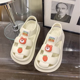 Dép sandal quai đan ngang phối sticker gấu dâu siêu dễ thương