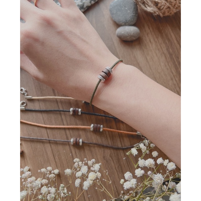 Vòng tay Yuto - vòng tay 4 nút gỗ mix charm