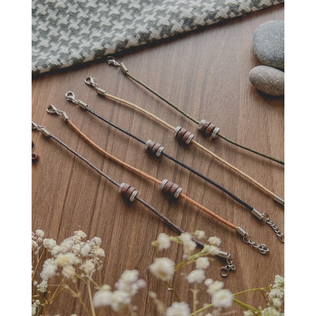 Vòng tay Yuto - vòng tay 4 nút gỗ mix charm