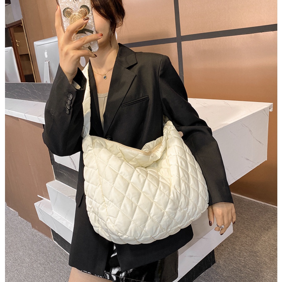 Túi tote đeo chéo chần bông caro hàng cao cấp, túi đeo chéo phao nam nữ