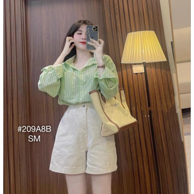 Set Bộ Nữ Áo Sơ Mi Kẻ Xanh Dáng Rộng Kèm Quần Đùi Kaki Cạp Cao Ống Rộng Phong Cách Ulzzang