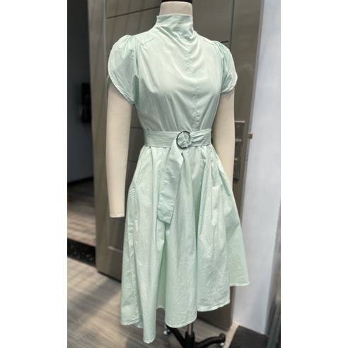 Đầm dáng dài tay nhún cánh dơi