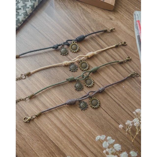 Vòng tay Sora - Vòng tay thắt nút charm mặt trời