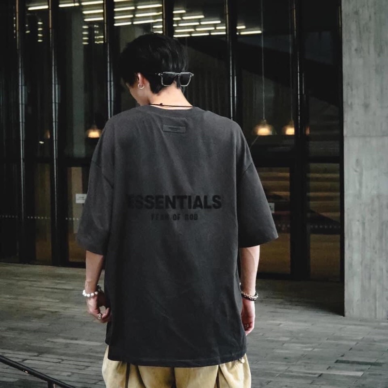 TEE E.SSENTIAL SS22