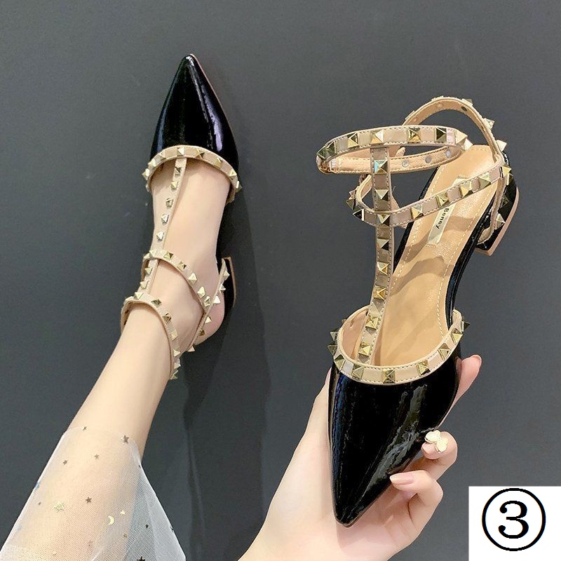 Giày Sandal Mũi Nhọn Gót Dày Bằng Da Bóng Đính Đinh Tán Thời Trang Mùa Hè 2023