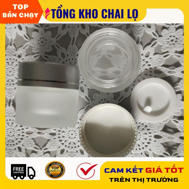 Hũ 10g thủy tinh nắp bạc