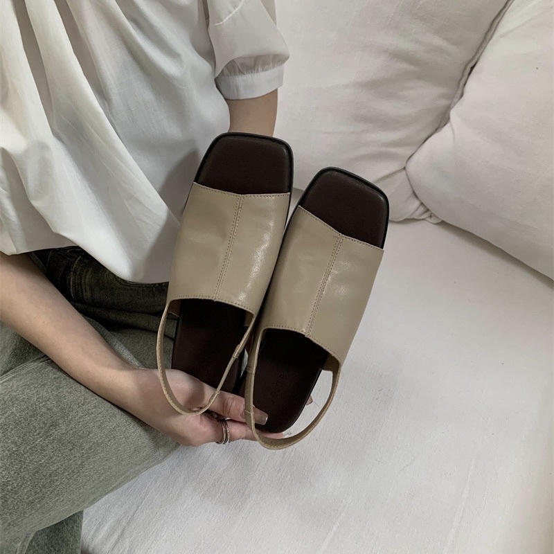 Giày sandal quai bản to