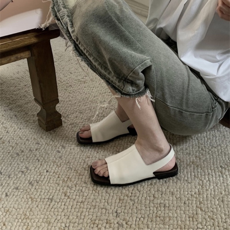 Giày sandal quai bản to