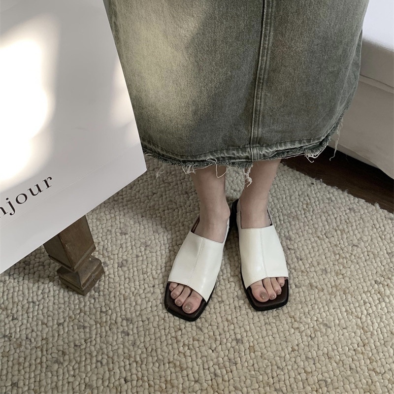 Giày sandal quai bản to