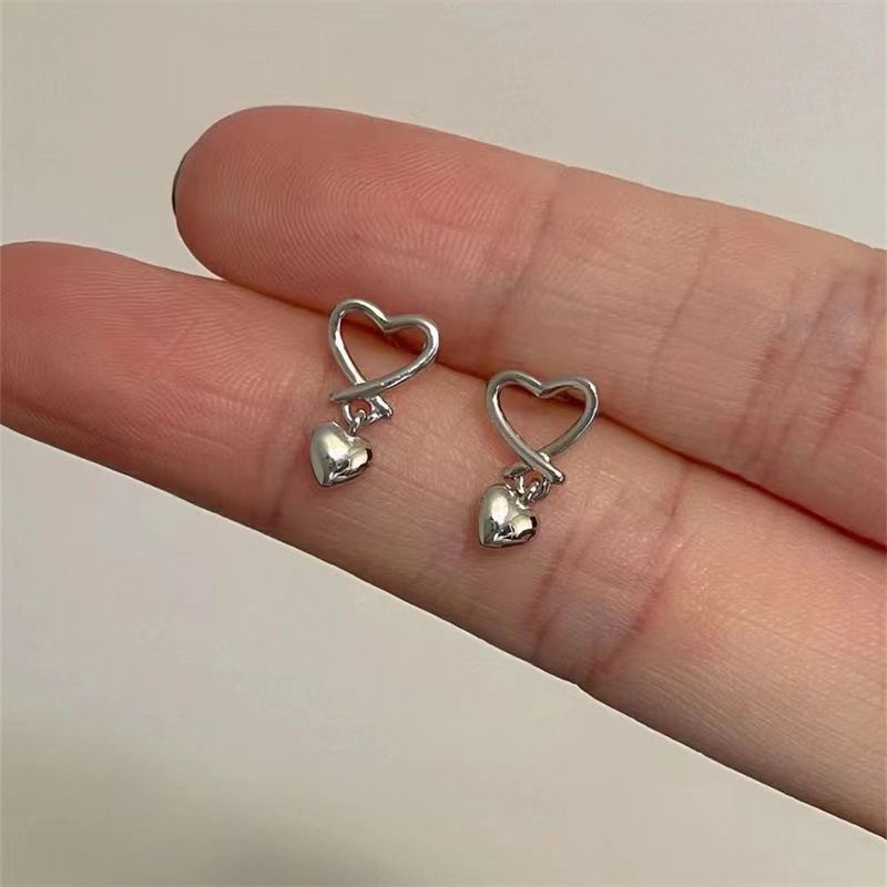 Bông Tai Thiết Kế Hình Trái Tim Đơn Giản Ngọt Ngào Dễ Phối Đồ