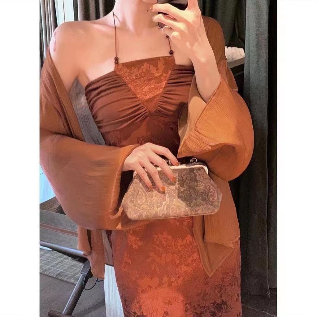 Đầm Hai Dây Phong Cách Trung Hoa Cổ Điển Kiểu Mới Cỡ Lớn 4.10