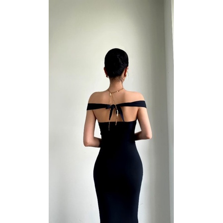 Váy Body Dài Trễ Vai V05
