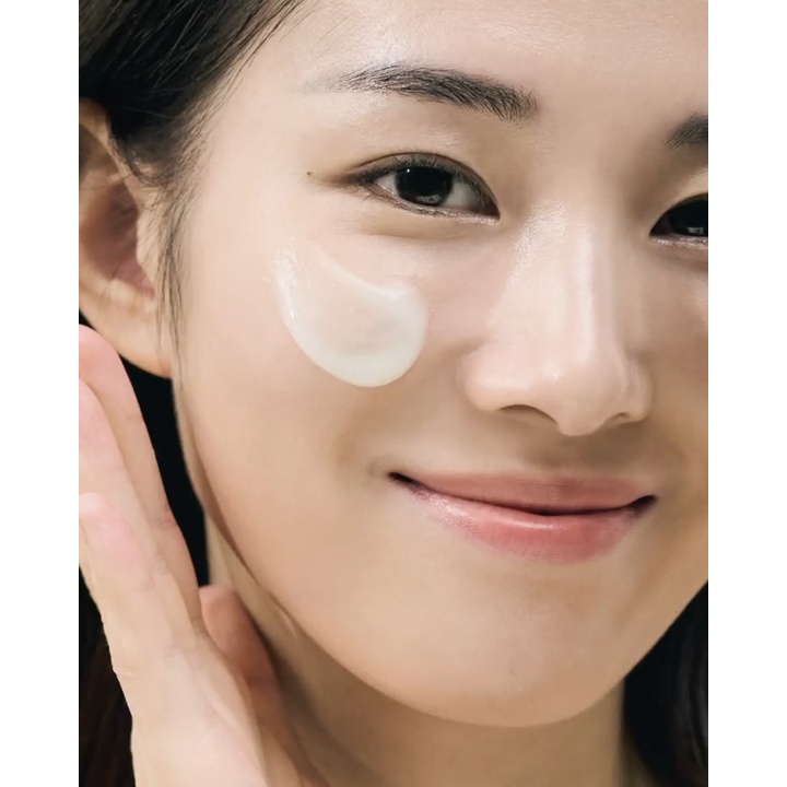 Gel Tẩy Tế Bào Chết Chiết Xuất Trái Bơ Frudia Avocado Enzyme Relief Peeling Gel 120g