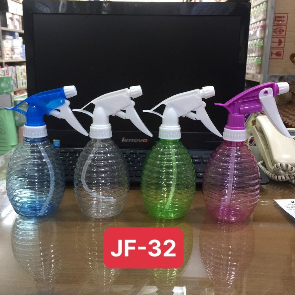 Bình xịt nước phun sương nhựa trong hình nhộng Ong JF-32